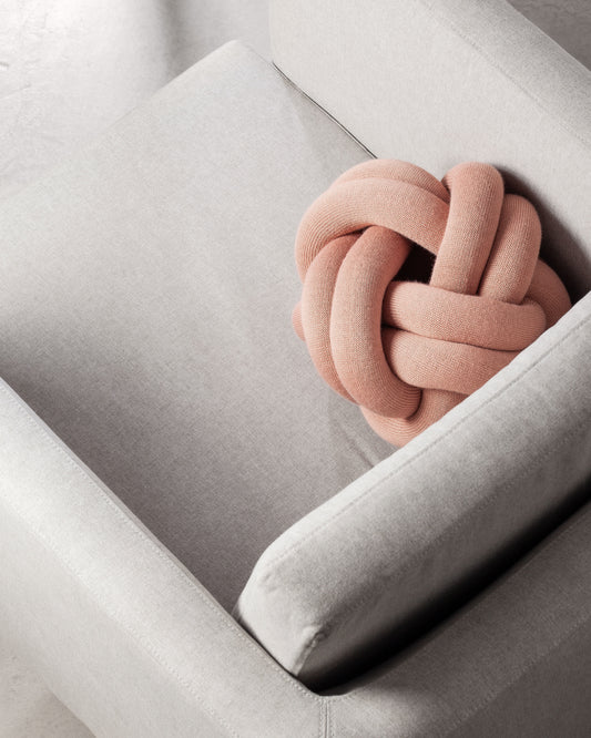 Design House Stockholm Knot Tyyny, Dusty Pink